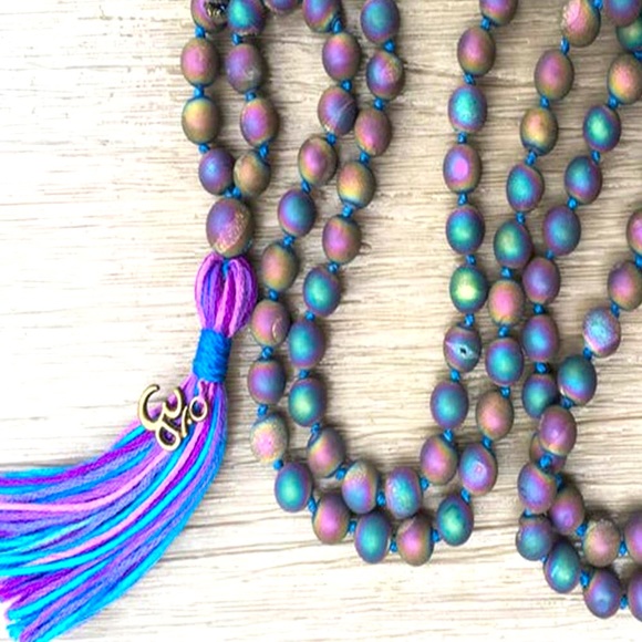 Gorgeous rainbow hematite 8mm mala - Picture 2 of 3